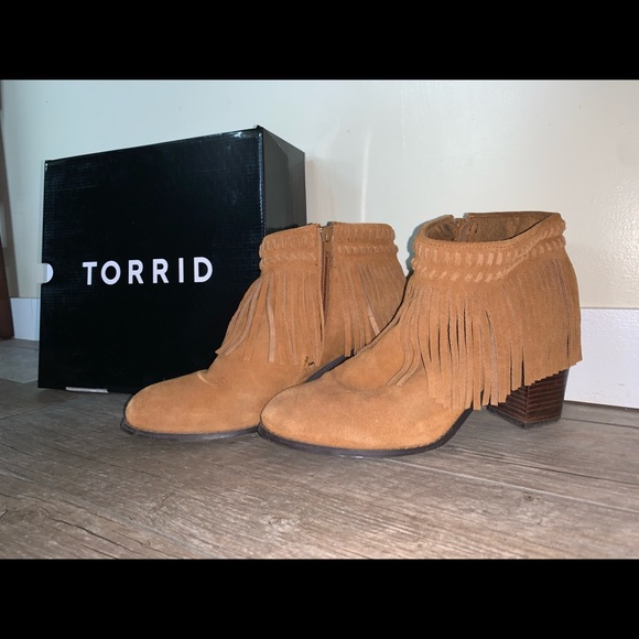 USED Torrid Size 11WW brown fringe bootie. - Picture 2 of 5